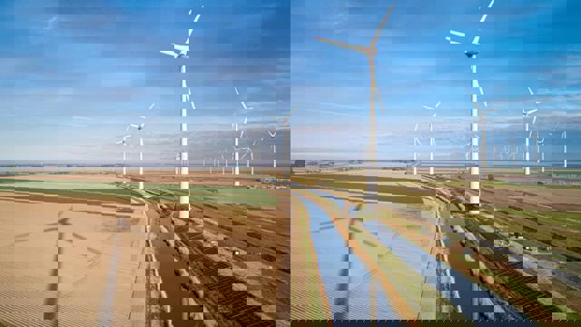 Zonnepark Vloeivelden Hollandia